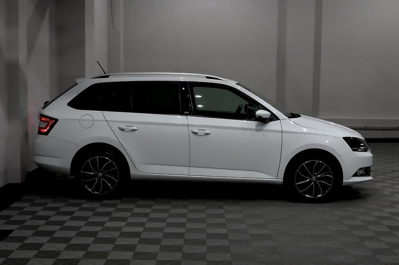 Škoda Fabia 3 Combi 1.2 TSI 66 kW - fotka 4 z 27