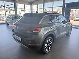 Volkswagen T-Roc 1,0   TSI 85kW,SERVISKA,1.MAJ - náhled 6