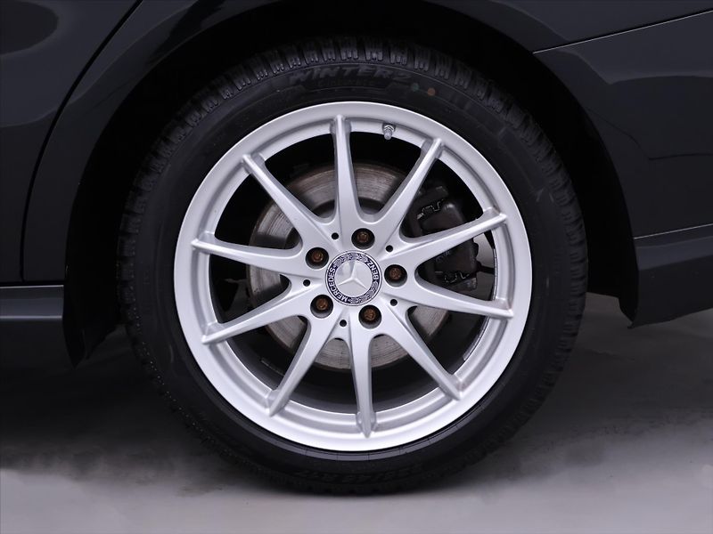 Mercedes-Benz CLA 2,0 250 155kW 4Matic Xenon - fotka 32 z 39