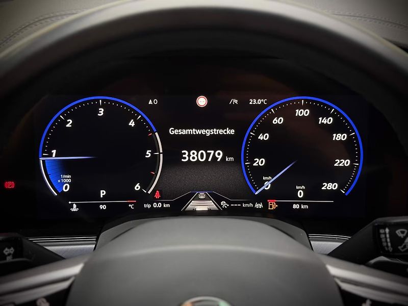 Volkswagen Touareg TDI 210 kW R-Line Pano Taž Ven - fotka 14 z 19