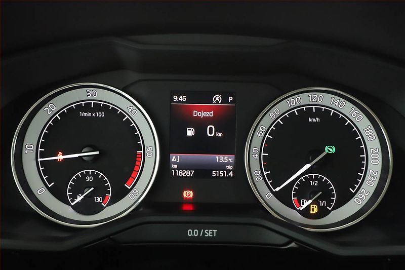 Škoda Superb (2017) 2.0 TDI, Automat, Kůže, Navi - fotka 8 z 20