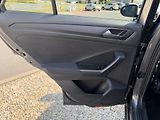 Volkswagen T-Roc 1,5 TSi/110kW LIFE - DSG,TZ,.. - náhled 41