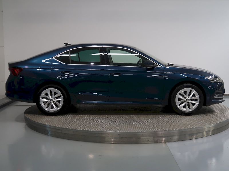 Škoda Octavia (2021) STYLE 1.5TSI 110KW M-HEV DSG N - fotka 8 z 39