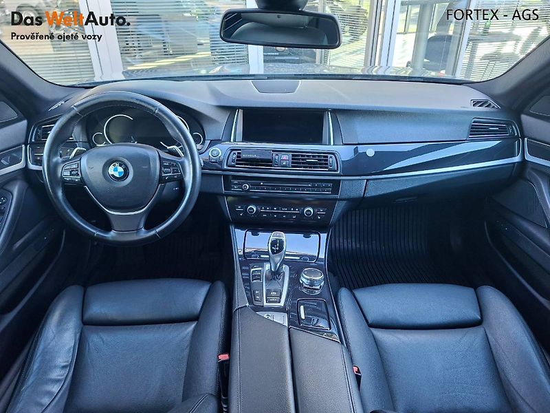 BMW Řada 5 (2015) 535D XDRIVE,230kW - fotka 9 z 33