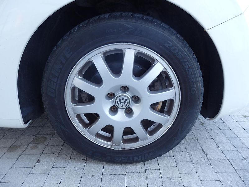 Volkswagen New Beetle 1.8T 20V 110 kW KLIMATIZACE - fotka 12 z 15