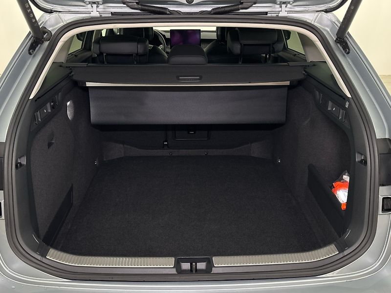 Škoda Superb L&K 4x4 DSG - fotka 10 z 30