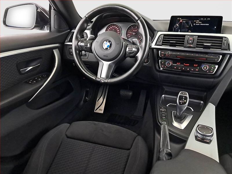 BMW Řada 4 (2016) 435d xDrive - fotka 7 z 22