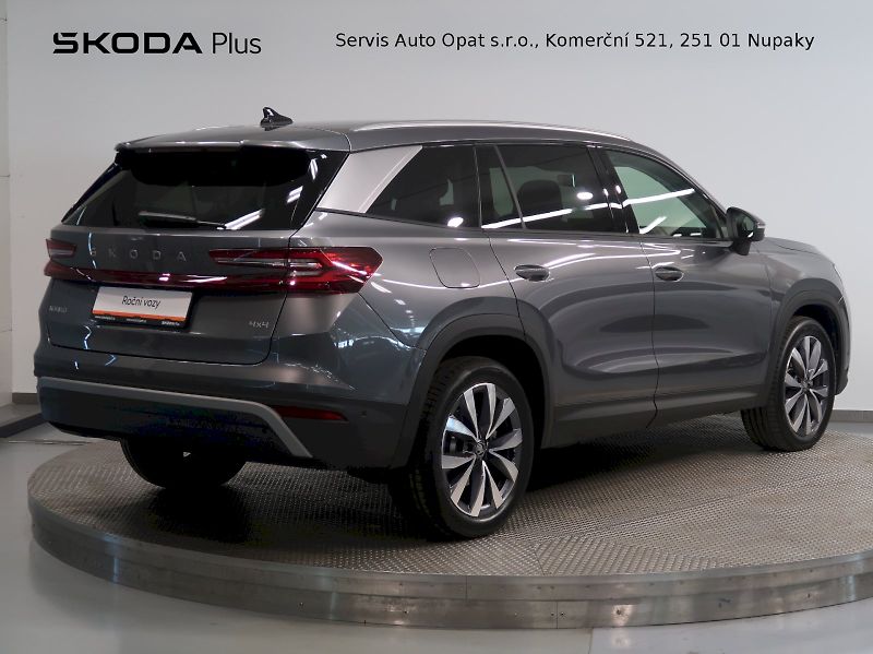 Škoda Kodiaq (2026) EXCLUSIVE 2.0TDI 142KW 4x4 DSG - fotka 2 z 49
