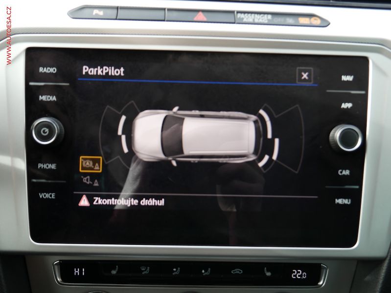 Volkswagen Passat (2017) 1.4 TSi, Comfortline, navi - fotka 14 z 19
