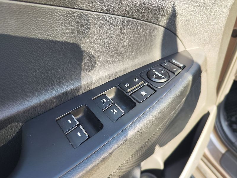 Hyundai Tucson 1.6 CRDi/100kW Adventure DCT - fotka 31 z 33