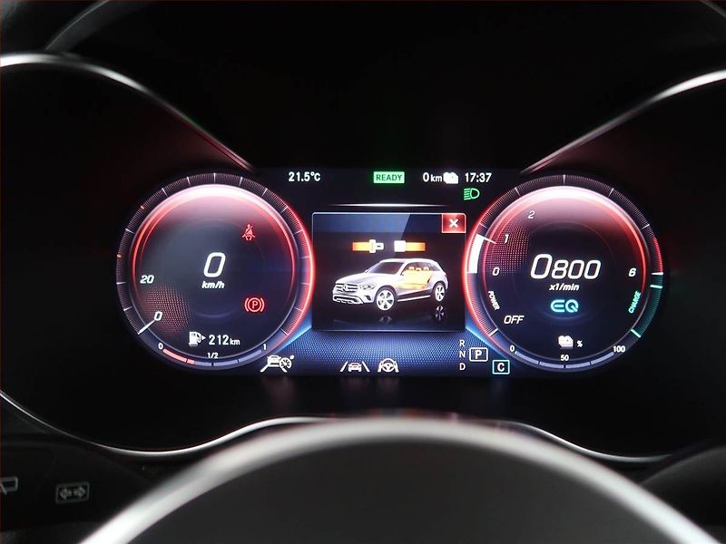 Mercedes-Benz GLC (2022) 300 de 4MATIC - fotka 11 z 23