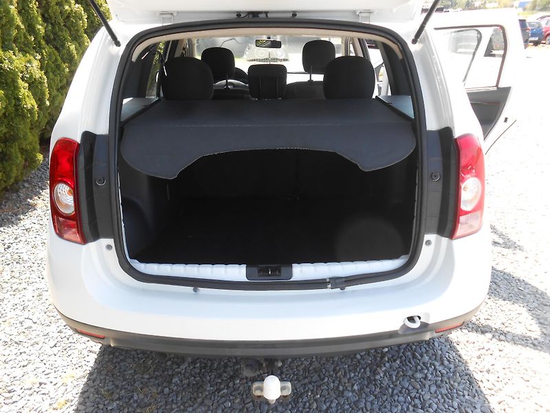 Dacia Duster 1.5DCi, KLIMA, Tažné!! - fotka 18 z 32
