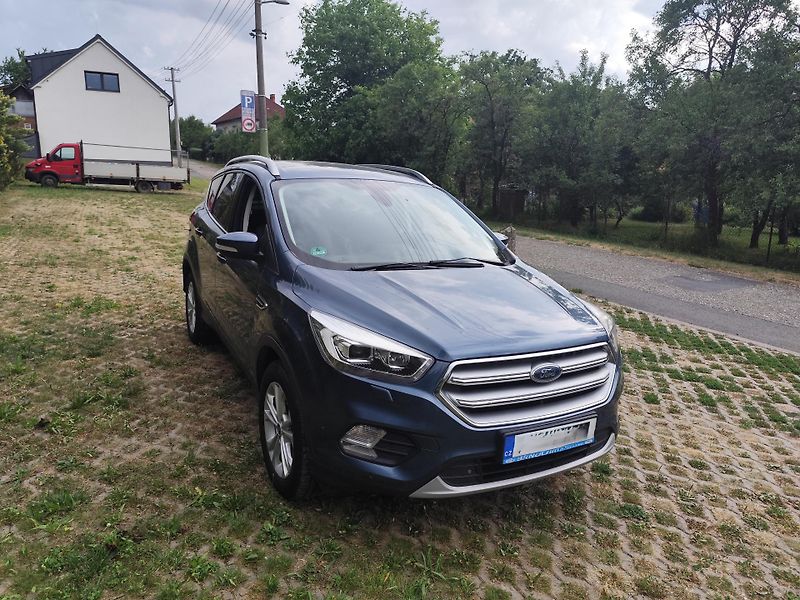 Ford Kuga (2019) Titanium - fotka 2 z 9