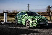 Maskované prototypy elektromobilu Škoda Enyaq