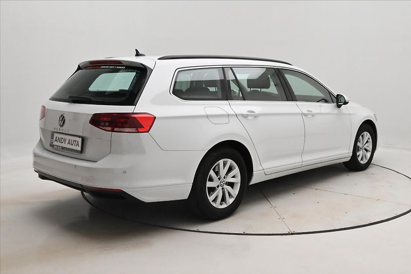Volkswagen Passat 2,0 TDI 110 kW DSG Business Zá - fotka 5 z 32