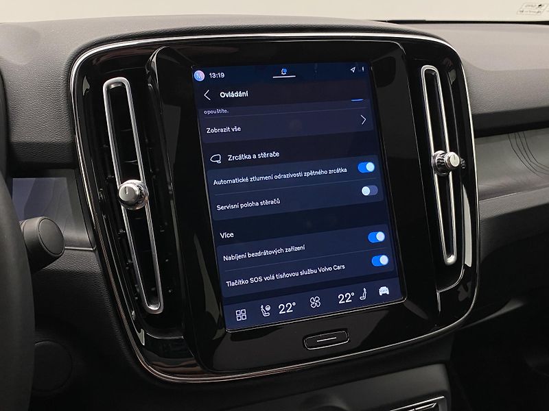 Volvo C40 PURE ELECTRIC RECHARGE PLUS - fotka 50 z 57