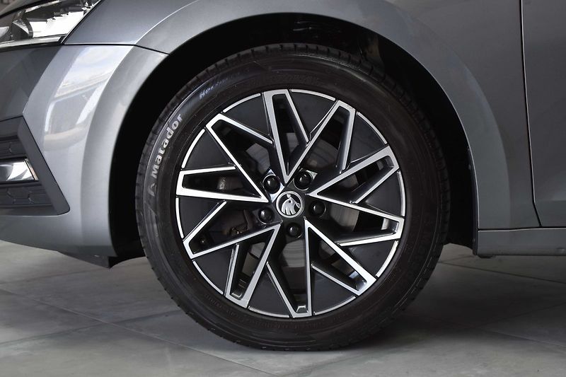 Škoda Octavia 1.5 TSI e-TEC*TAŽNÉ*DPH*ČR 1.M - fotka 30 z 37
