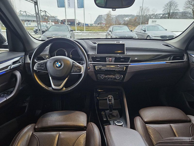 BMW X1 (2021) sDrive18i - fotka 11 z 12