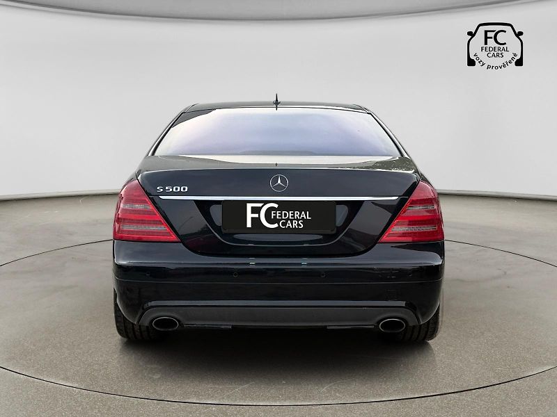 Mercedes-Benz Třídy S S 500 L - fotka 4 z 30