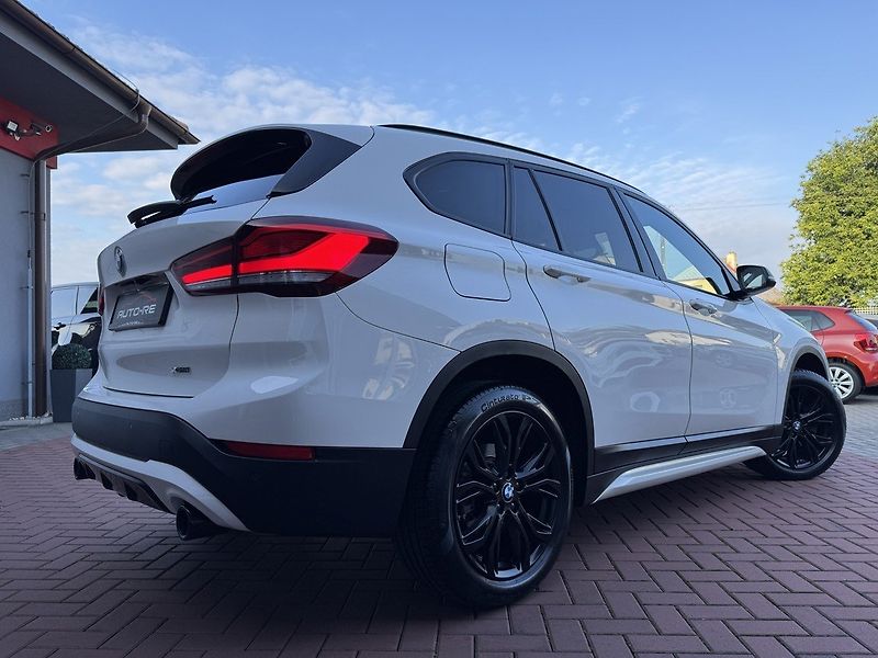 BMW X1 (2020) 2.0d Xdrive Navi 4x4 LED - fotka 3 z 50