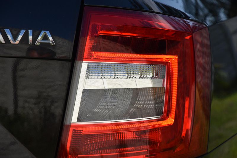 Škoda Octavia 1.4 TSi G-TEC STYLE,LED,NAV,TZ - fotka 47 z 50