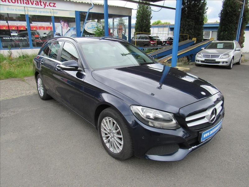 Mercedes-Benz Třídy C 1,6 d C200 BlueTEC - fotka 3 z 36