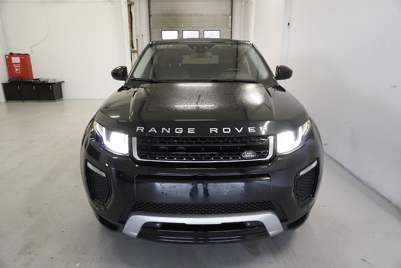 Land Rover Range Rover Evoque 2.0SE DYNAMIC 4WD AUTOMAT - fotka 2 z 30