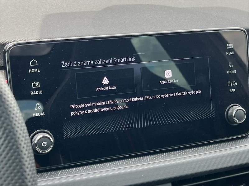Škoda Scala 1,0 TSi 85 kW 7DSG MONTE CARLO - fotka 23 z 33