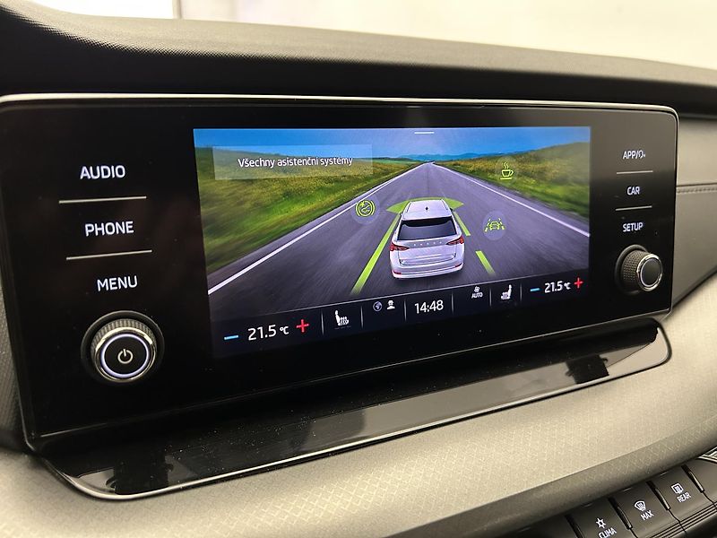 Škoda Octavia 2.0 TDI Ambition - fotka 14 z 25