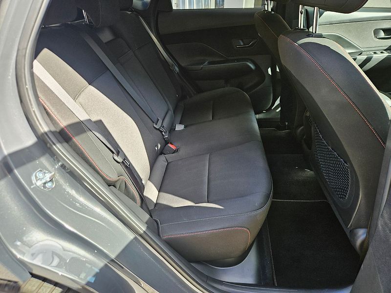 Hyundai Kona 1.6T-GDi DCT NLine Technology - fotka 31 z 33