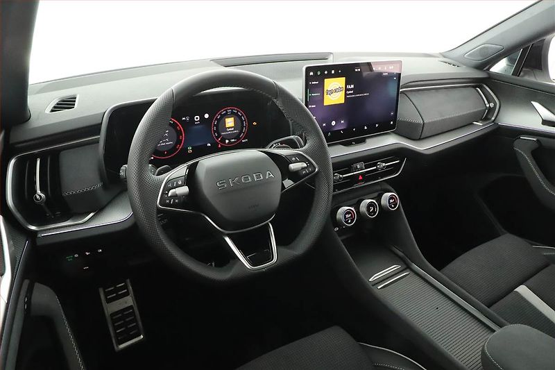 Škoda Kodiaq (2025) 2.0 TDI, Sportline, Navigace - fotka 27 z 30