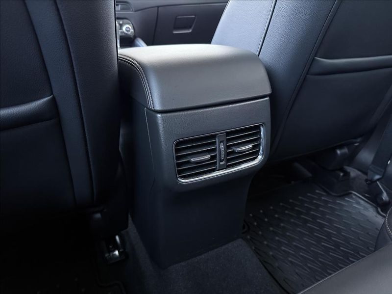 Mazda CX-5 2,5 SkyactivAWD  RevolutionTOP - fotka 16 z 32