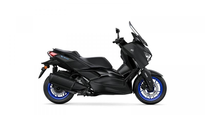 Yamaha X-Max 300 (2025) MODEL 2025 Skladem - fotka 2 z 11