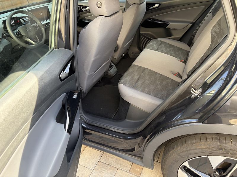 Volkswagen ID.4 (2021) 77kwh, 150kw, SOH 96%, tazne - fotka 10 z 14