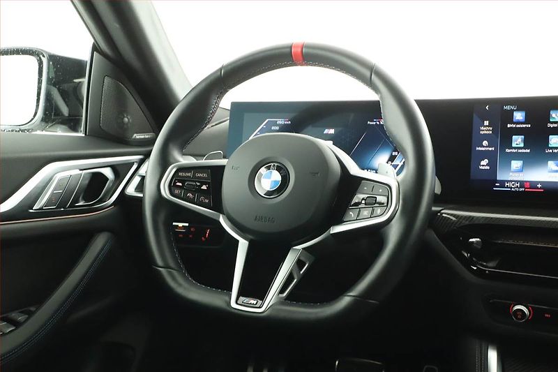 BMW Řada 4 (2025) M440i xDrive, Sport Line - fotka 21 z 25