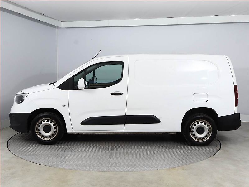 Opel Combo (2020) Maxi 1.5 CDTI, ČR, DPH - fotka 3 z 12
