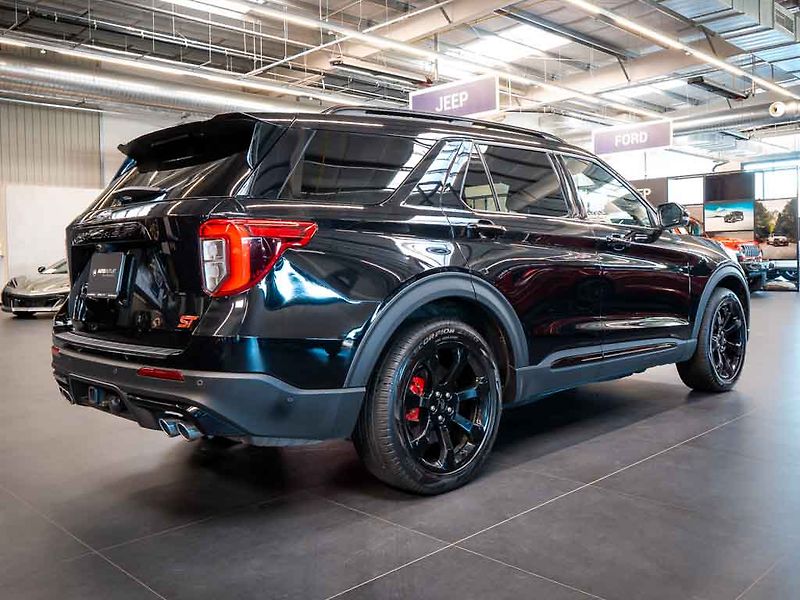 Ford Explorer (2020) 3.0 ST Panorama Masáž sed. 4WD - fotka 9 z 37