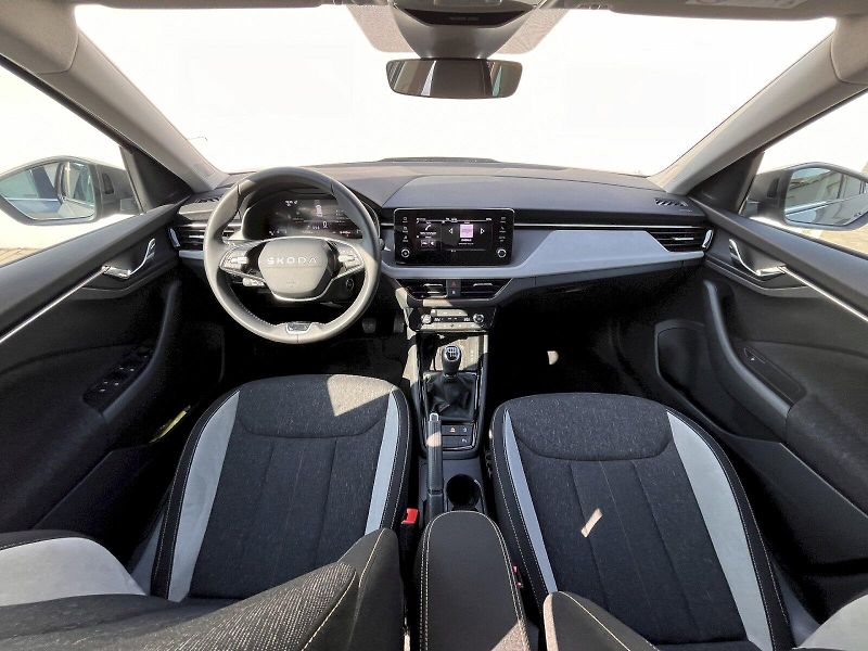 Škoda Kamiq (2025) 1,5TSI 110KW Top Selection - fotka 5 z 25