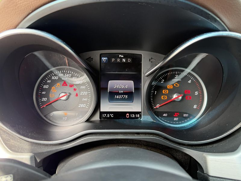 Mercedes-Benz Třídy X 350d 4MATIC  - fotka 16 z 25