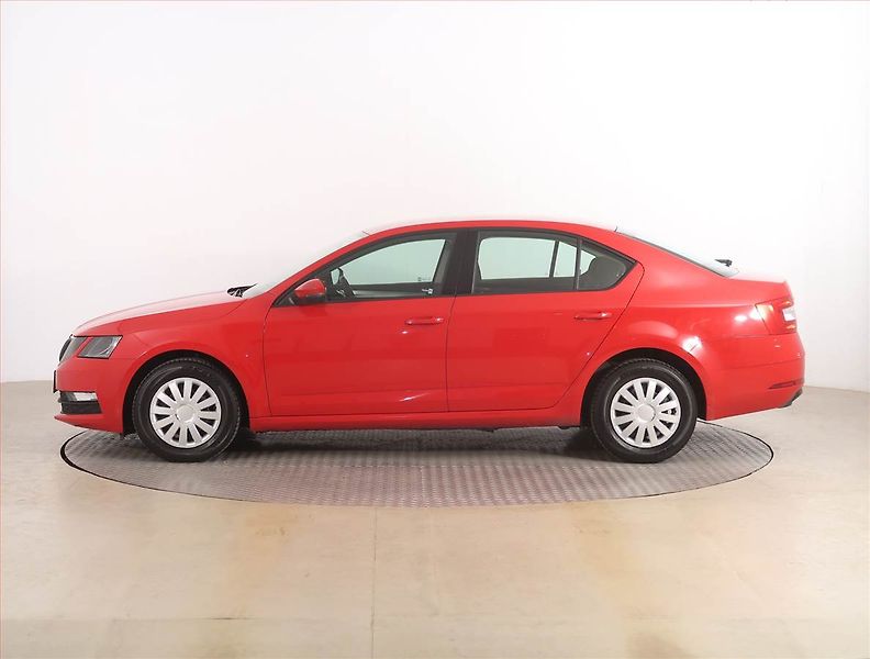 Škoda Octavia (2019) 1.6 TDI, Automat, Serv.kniha - fotka 3 z 16