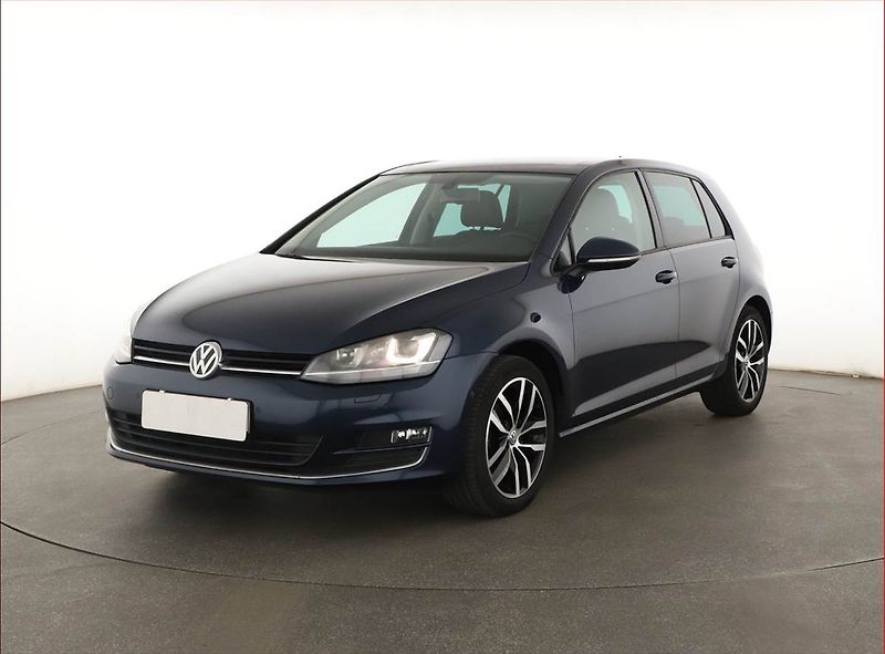 Volkswagen Golf (2013) 1.4 TSI, Automat, Kůže, Xenony - fotka 2 z 18