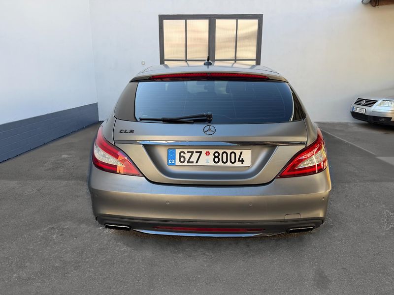 Mercedes-Benz CLS 350d BlueTEC SB AMG paket - fotka 6 z 10