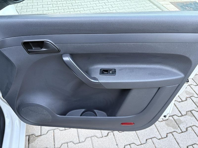 Volkswagen Caddy (2012) 1.2 TSI 77 kW - fotka 12 z 13