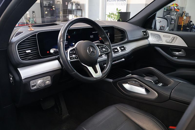 Mercedes-Benz GLE (2020) 350de masáž-nez. top.-Panorama - fotka 8 z 14