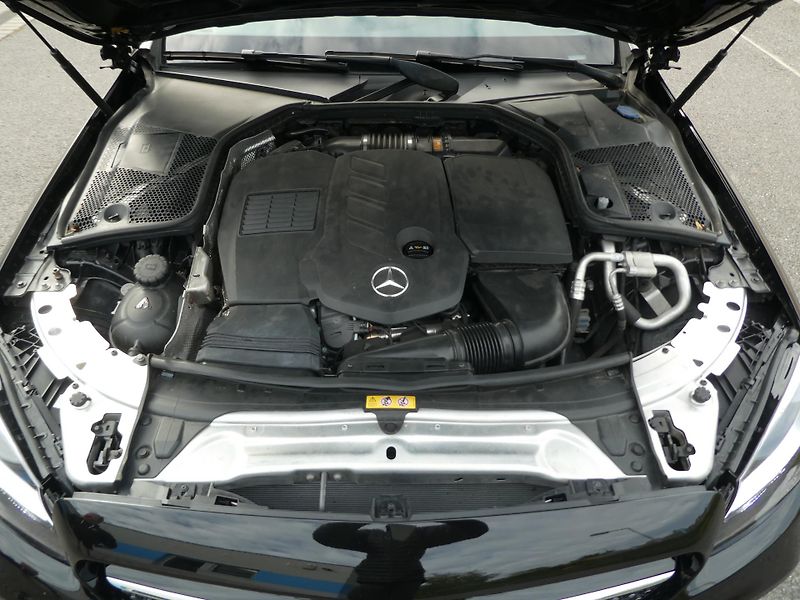 Mercedes-Benz Třídy C C 300D 180kW Kombi AMG LINE  - fotka 8 z 18