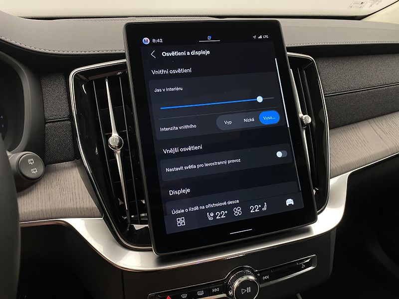 Volvo XC90 (2026) B5 AWD AUT BRIGHT ULTRA 7míst - fotka 55 z 71
