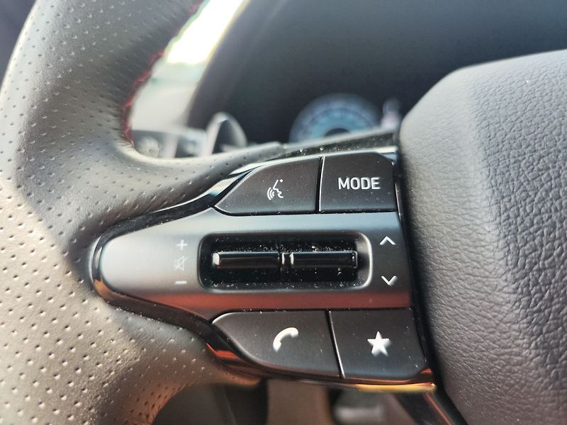Hyundai i30 1.5 T-GDI/103kW N-Line DCT - fotka 25 z 32