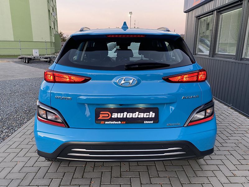 Hyundai Kona ELECTRIC 100kW- VÝHŘEV SEDAČEK - fotka 4 z 43