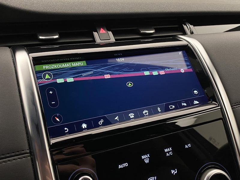 Land Rover Discovery Sport D150 S AWD AUT CZ - fotka 38 z 41