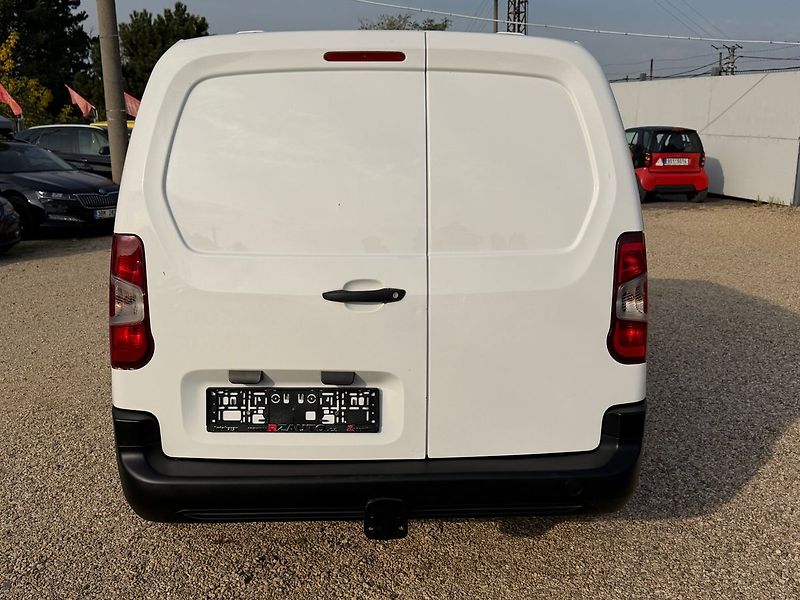 Toyota Ostatní 1.5D-4D 75kW*L2H1*CZ*144tisKM - fotka 4 z 23